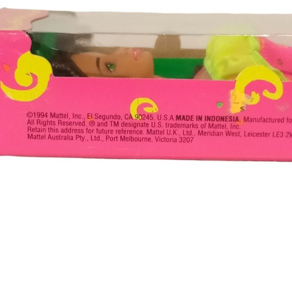 Ruffle Fun Barbie #12435 Dark Hair Vintage 1994 NRFB Doll-Mint Box-Very Good - Picture 7 of 10